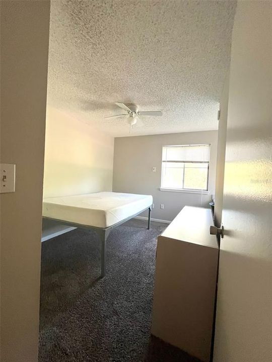 В аренду: $425 (4 спален, 2 ванн, 1177 Квадратных фут)