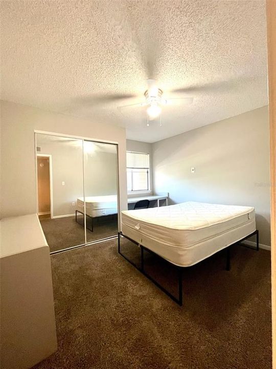 В аренду: $425 (4 спален, 2 ванн, 1177 Квадратных фут)