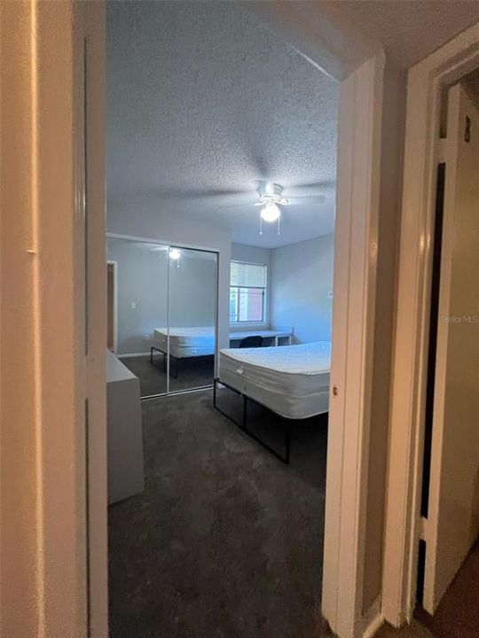 В аренду: $425 (4 спален, 2 ванн, 1177 Квадратных фут)