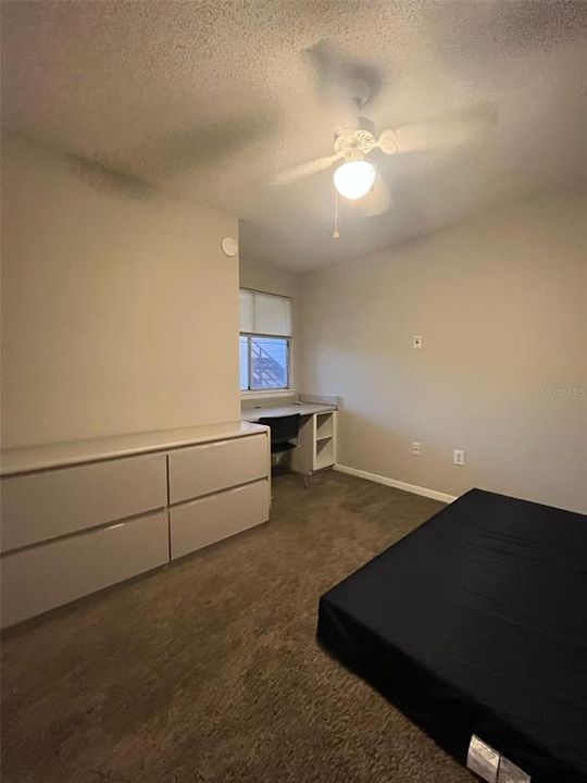 В аренду: $425 (4 спален, 2 ванн, 1177 Квадратных фут)