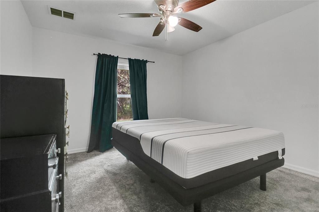 待售: $599,999 (4 贝兹, 2 浴室, 2530 平方英尺)