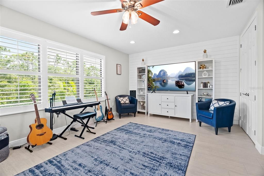 For Sale: $1,240,000 (4 beds, 4 baths, 3370 Square Feet)