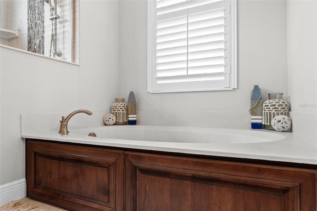 For Sale: $1,240,000 (4 beds, 4 baths, 3370 Square Feet)