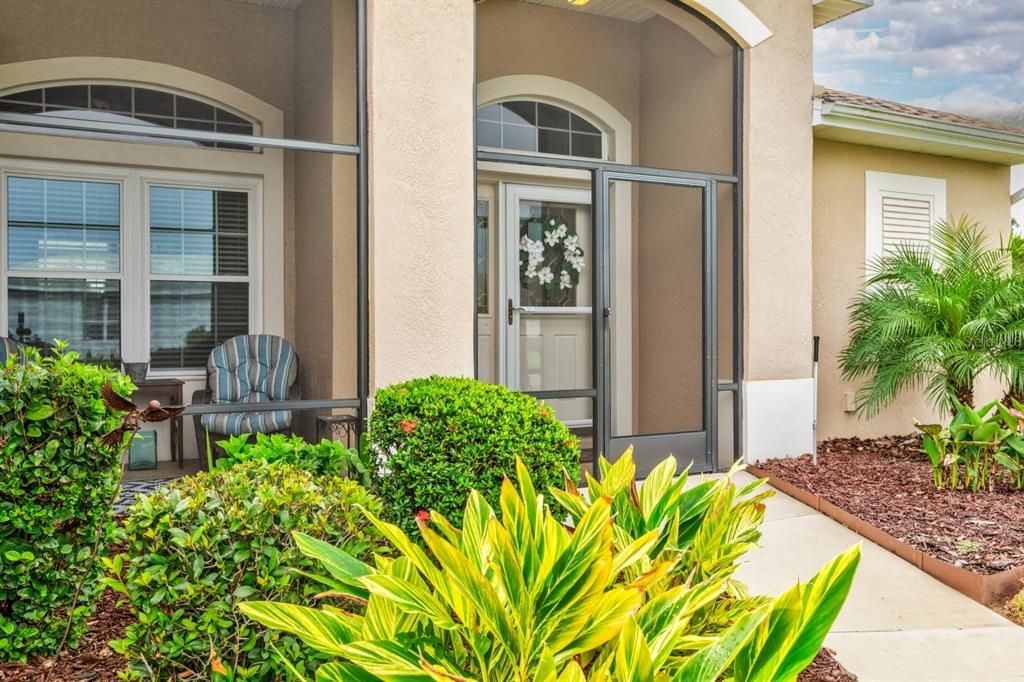 合同活跃: $335,000 (3 贝兹, 2 浴室, 1732 平方英尺)