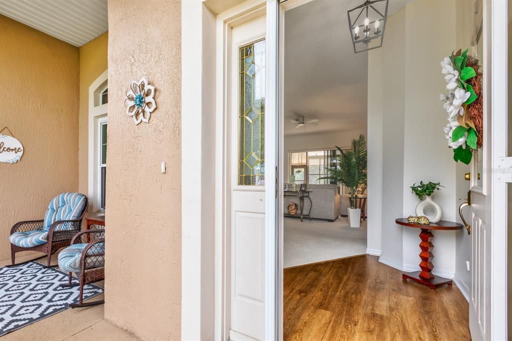 合同活跃: $335,000 (3 贝兹, 2 浴室, 1732 平方英尺)