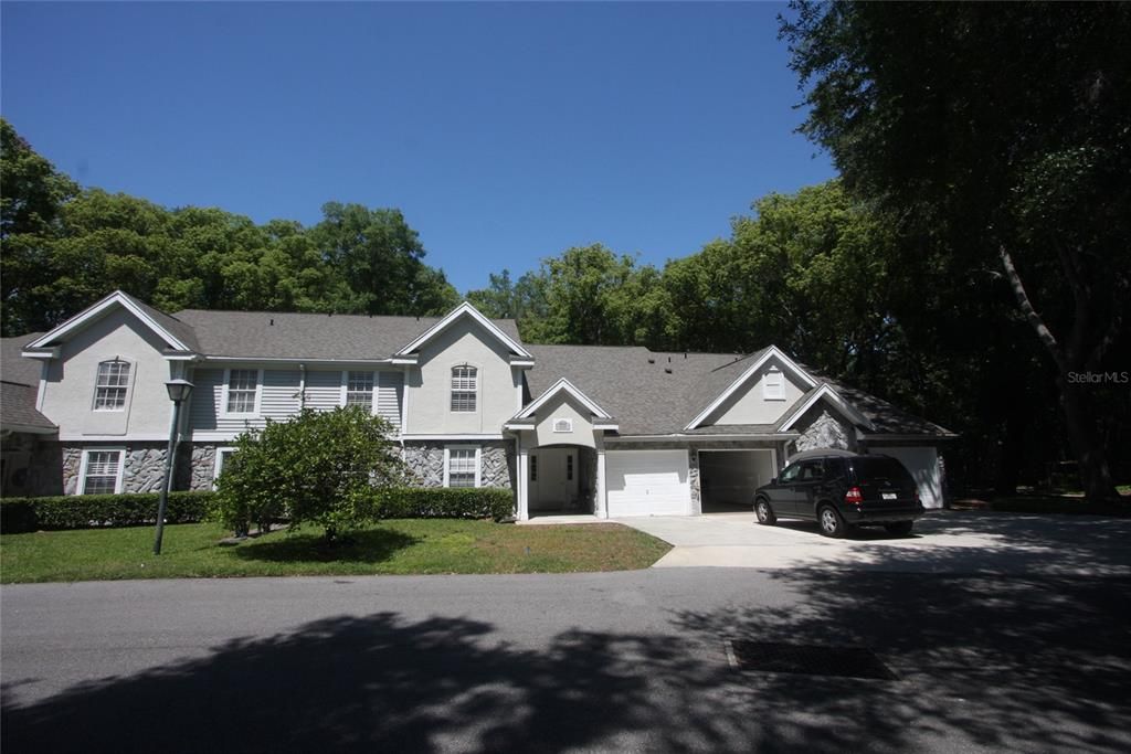 待售: $234,900 (2 贝兹, 2 浴室, 1129 平方英尺)