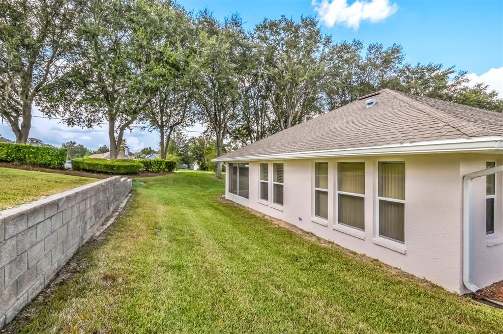 待售: $229,000 (2 贝兹, 2 浴室, 1389 平方英尺)