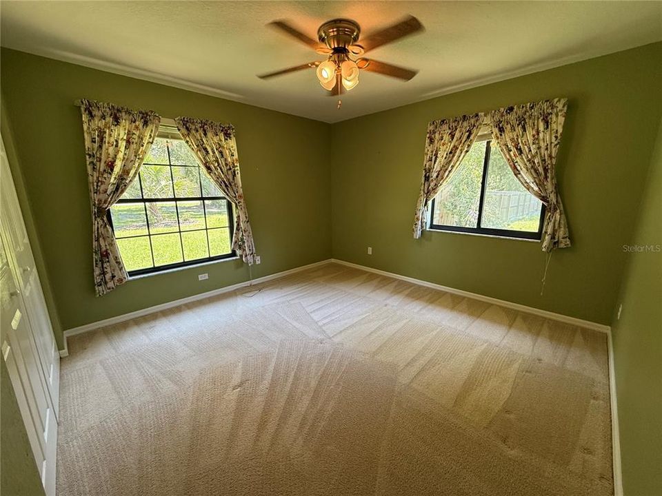 For Sale: $525,000 (3 beds, 2 baths, 2019 Square Feet)