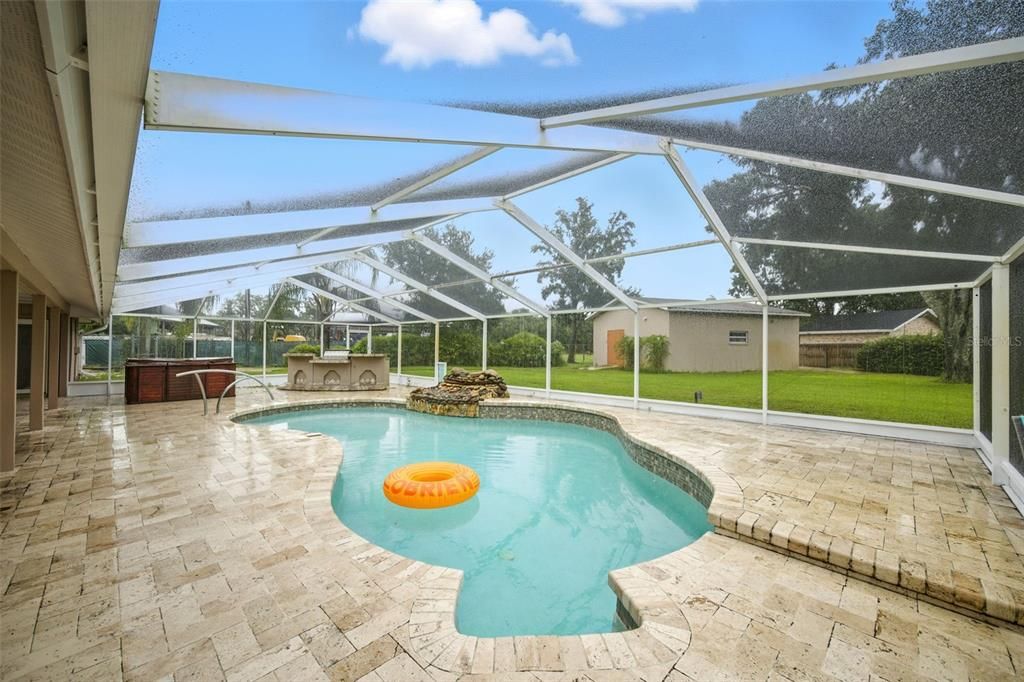 Под контрактом: $824,900 (4 спален, 2 ванн, 2536 Квадратных фут)