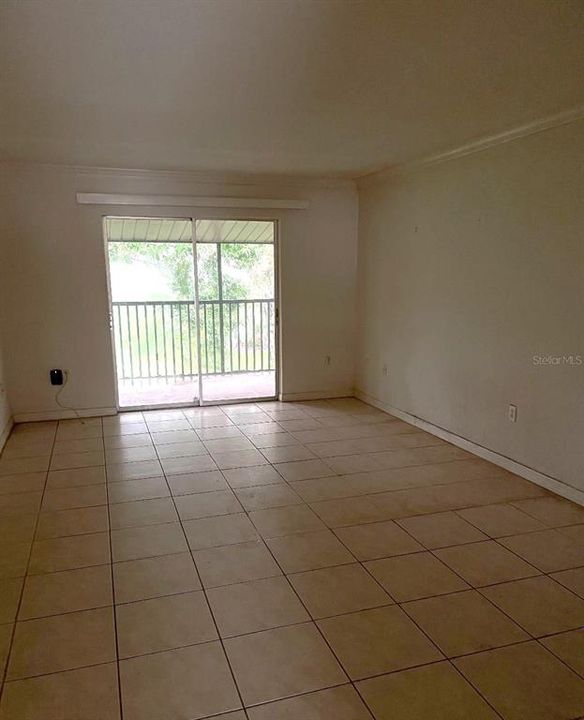 Под контрактом: $145,000 (2 спален, 1 ванн, 865 Квадратных фут)