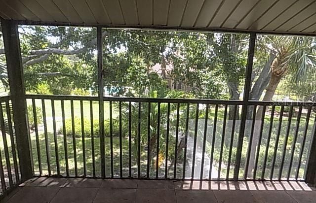 Под контрактом: $145,000 (2 спален, 1 ванн, 865 Квадратных фут)