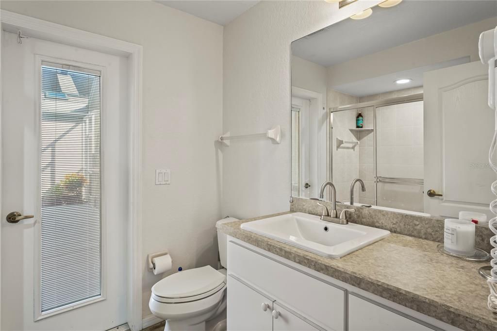 Activo con contrato: $310,000 (3 camas, 2 baños, 1856 Pies cuadrados)