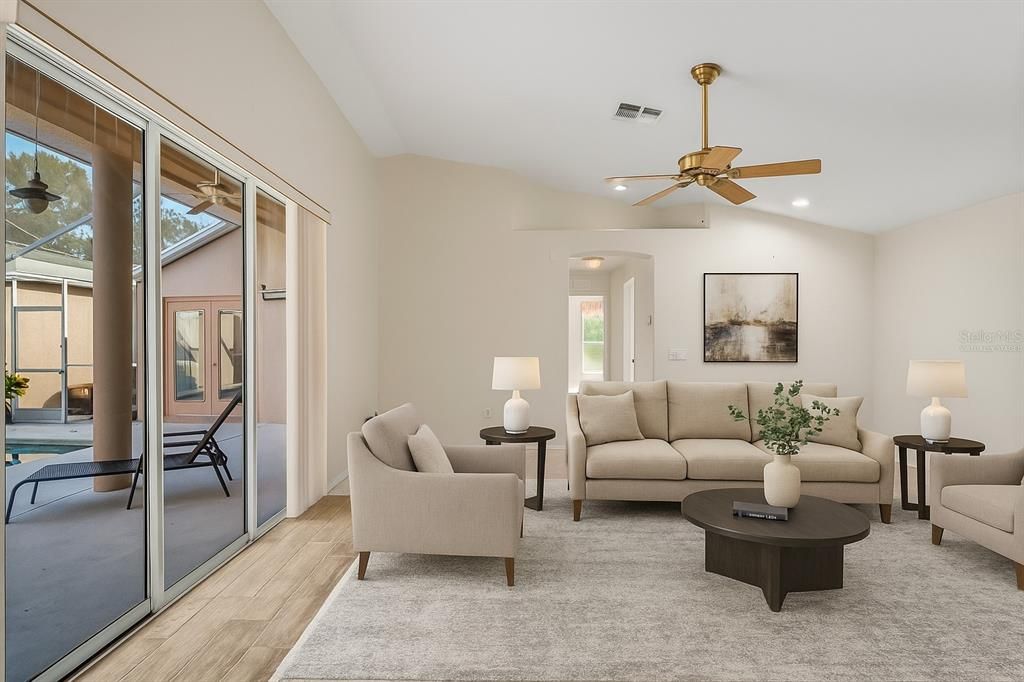 Activo con contrato: $310,000 (3 camas, 2 baños, 1856 Pies cuadrados)