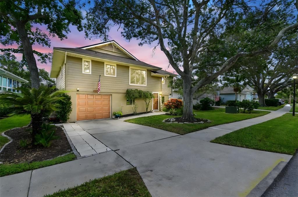 待售: $459,900 (3 贝兹, 2 浴室, 2066 平方英尺)