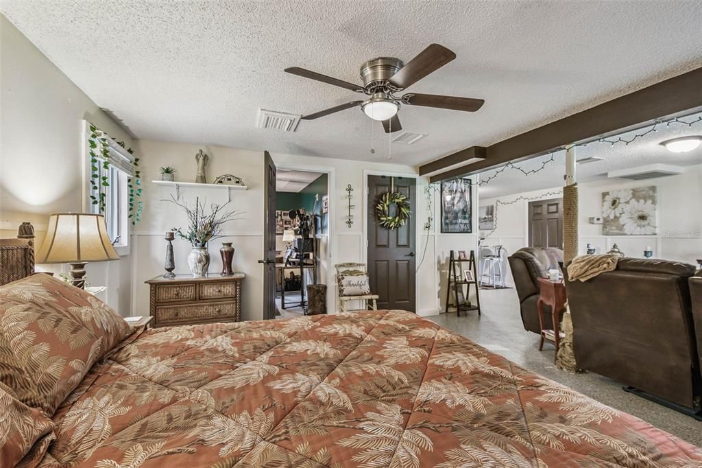 待售: $459,900 (3 贝兹, 2 浴室, 2066 平方英尺)