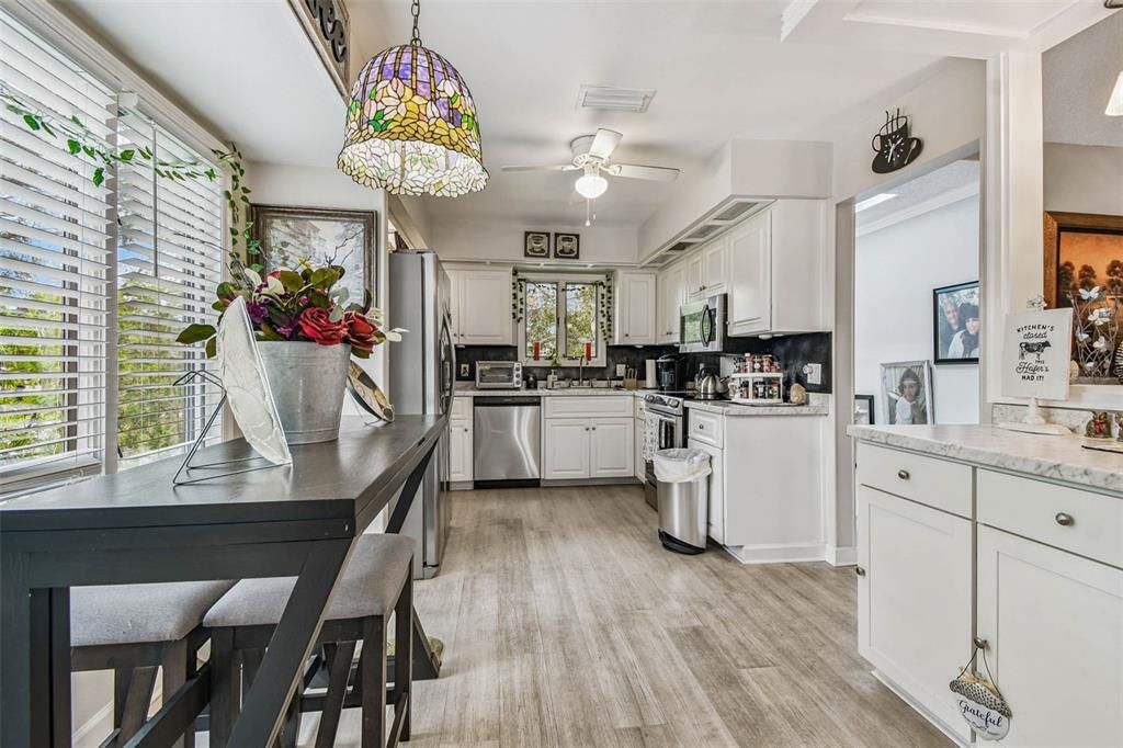 待售: $459,900 (3 贝兹, 2 浴室, 2066 平方英尺)