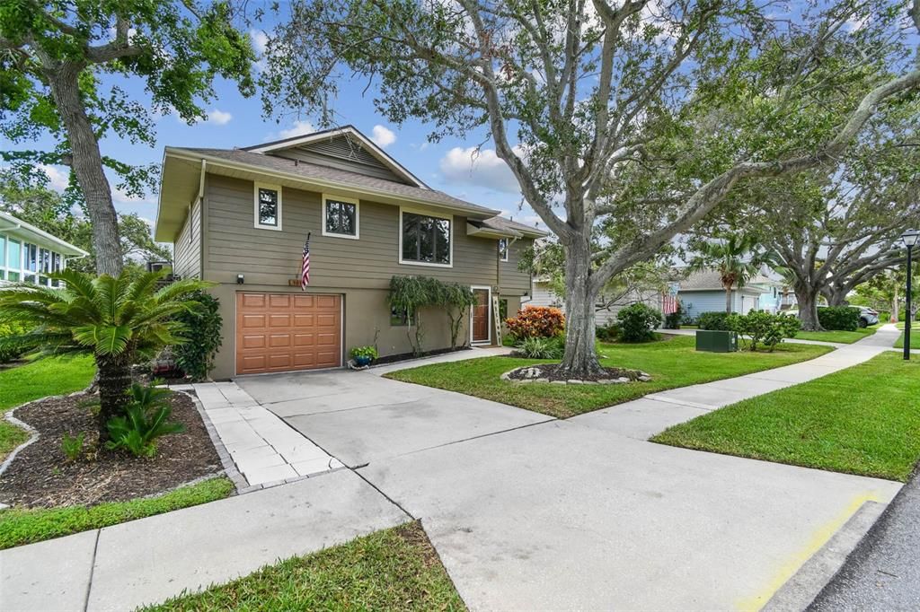 待售: $459,900 (3 贝兹, 2 浴室, 2066 平方英尺)