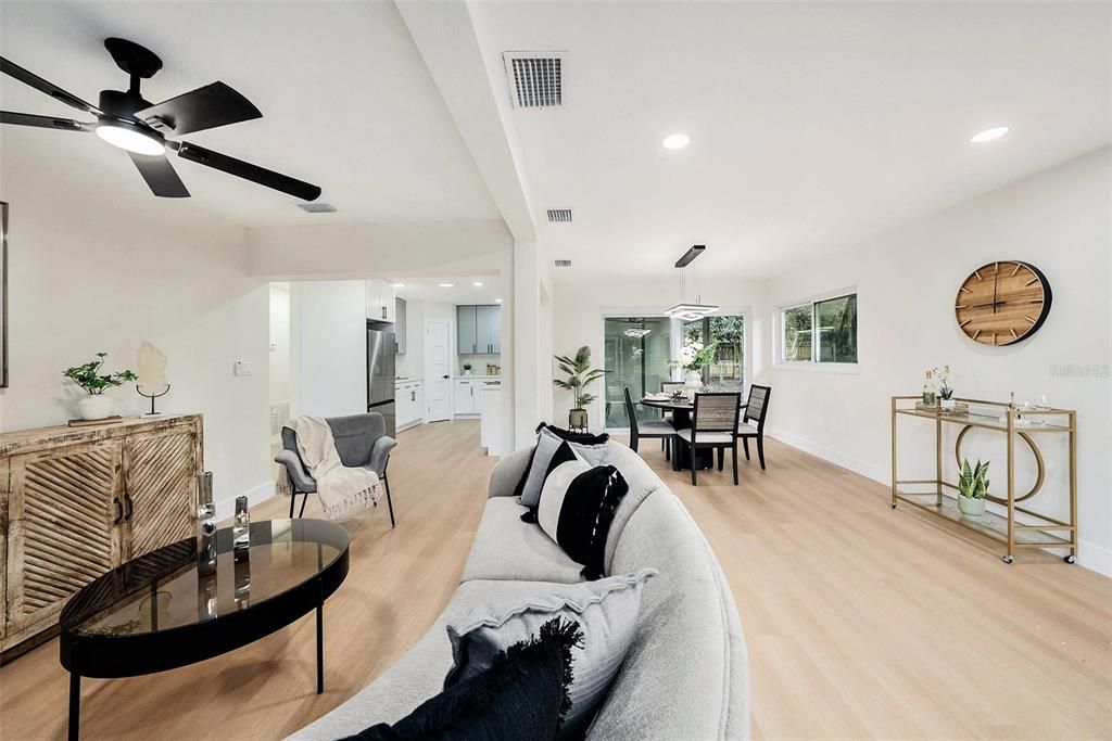 Active With Contract: $435,000 (3 beds, 2 baths, 1748 Square Feet)