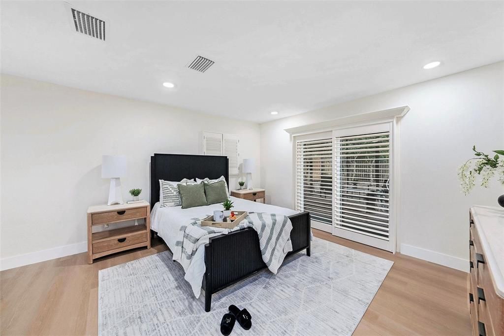 Active With Contract: $435,000 (3 beds, 2 baths, 1748 Square Feet)