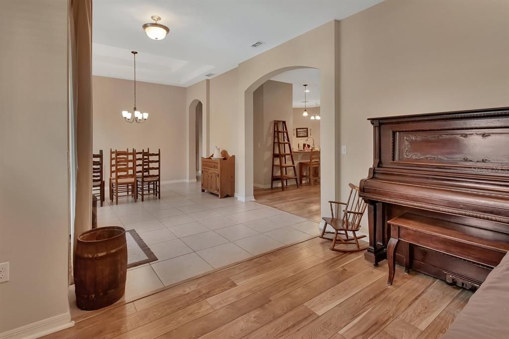 Active With Contract: $444,000 (4 beds, 2 baths, 2236 Square Feet)