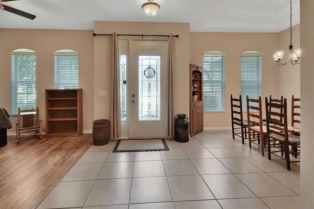 Active With Contract: $444,000 (4 beds, 2 baths, 2236 Square Feet)