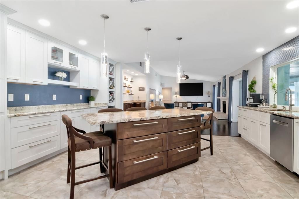 待售: $1,050,000 (5 贝兹, 3 浴室, 3280 平方英尺)