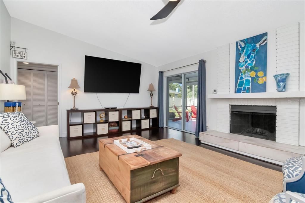 待售: $1,050,000 (5 贝兹, 3 浴室, 3280 平方英尺)