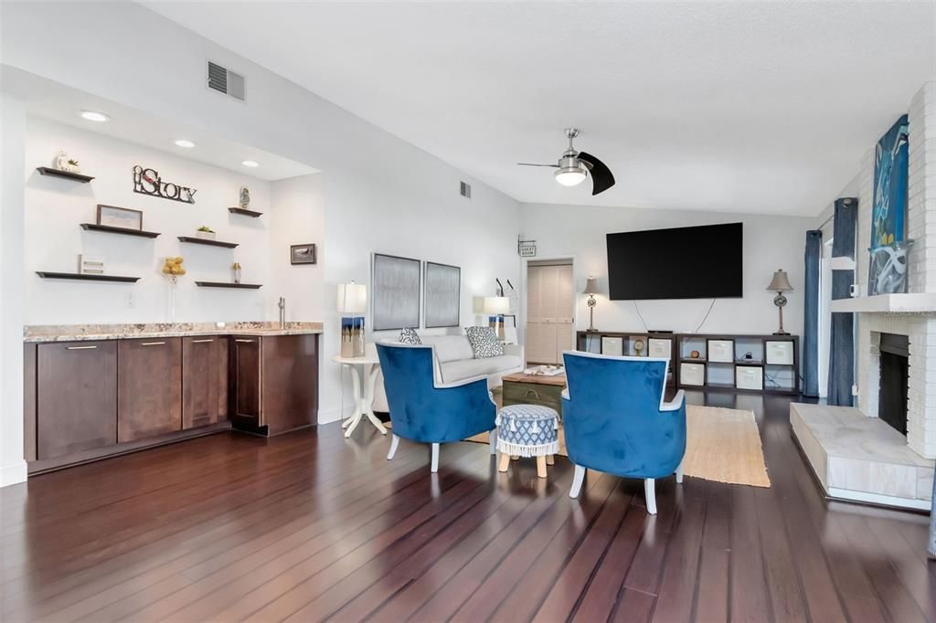 待售: $1,050,000 (5 贝兹, 3 浴室, 3280 平方英尺)