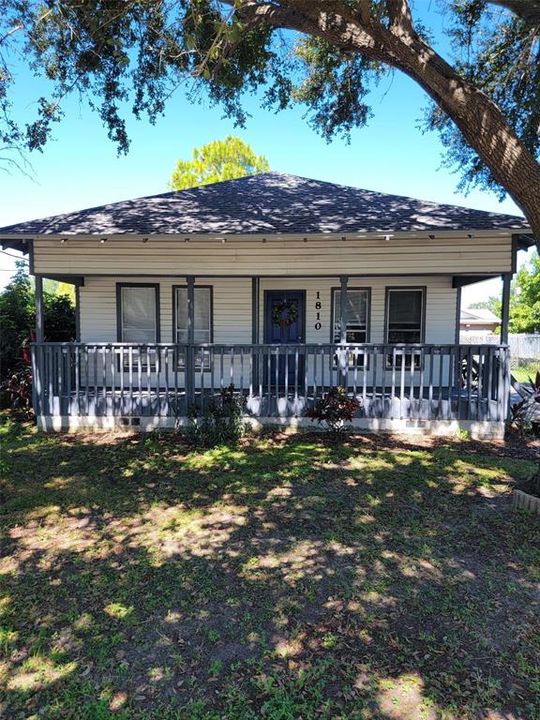 Active With Contract: $225,000 (2 beds, 1 baths, 716 Square Feet)