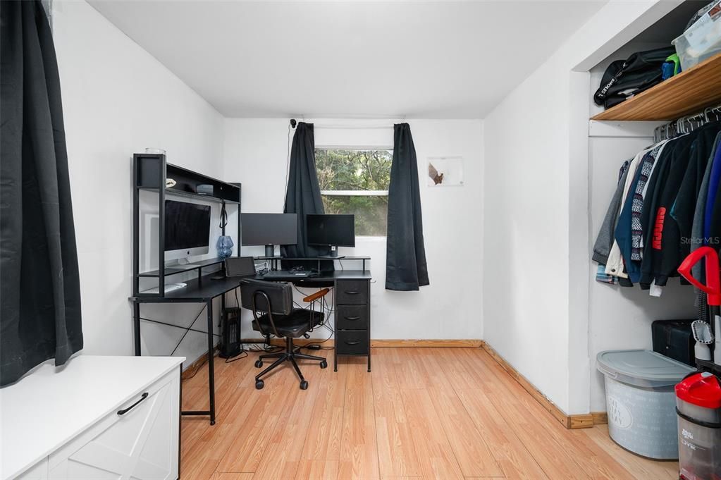 待售: $160,000 (2 贝兹, 1 浴室, 624 平方英尺)