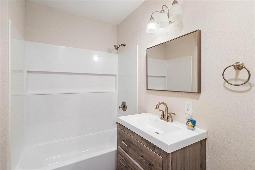 For Sale: $499,000 (4 beds, 0 baths, 1600 Square Feet)