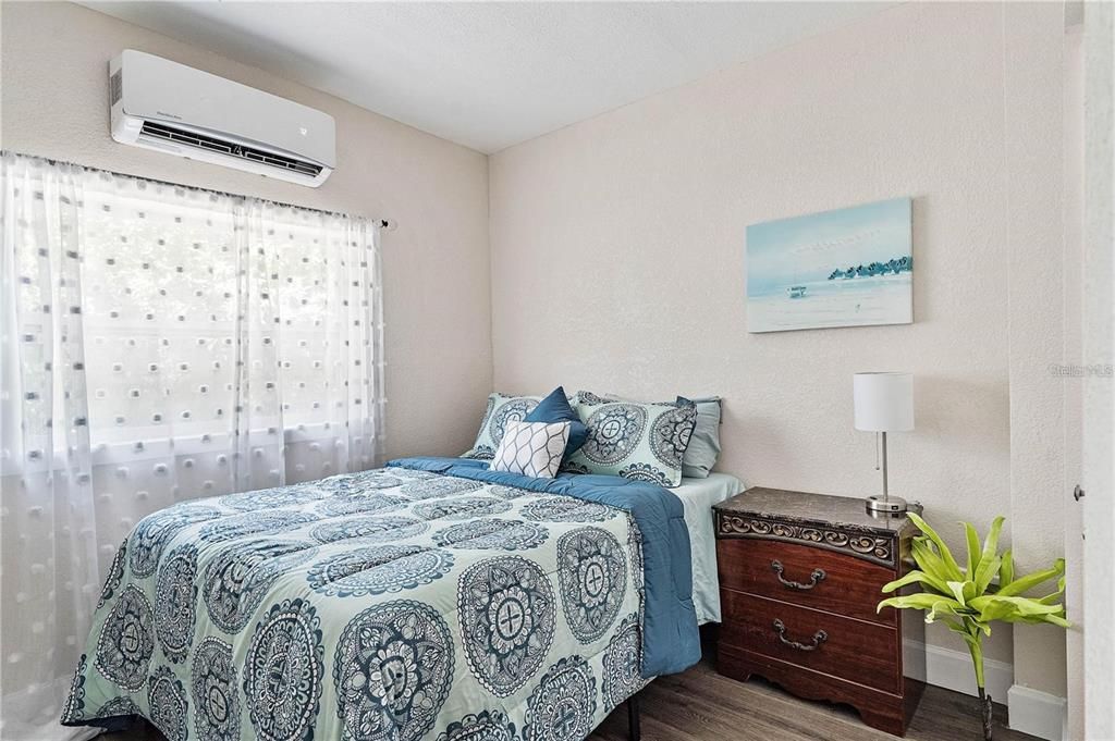 For Sale: $499,000 (4 beds, 0 baths, 1600 Square Feet)