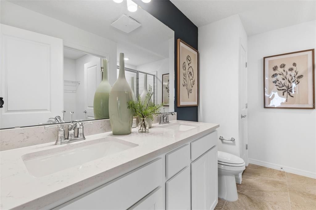 Activo con contrato: $2,500 (3 camas, 2 baños, 1501 Pies cuadrados)