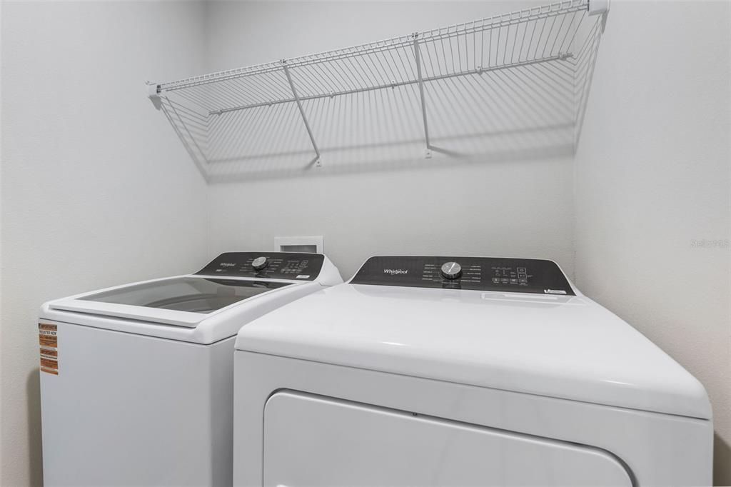 Activo con contrato: $2,500 (3 camas, 2 baños, 1501 Pies cuadrados)