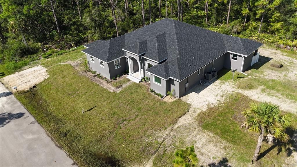 Activo con contrato: $575,000 (4 camas, 4 baños, 3262 Pies cuadrados)