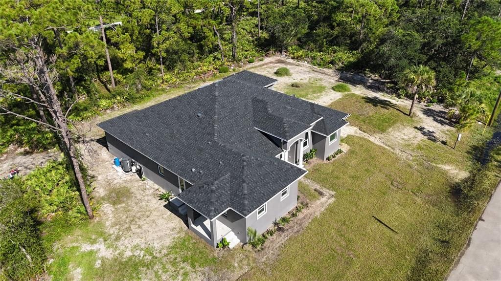 Activo con contrato: $575,000 (4 camas, 4 baños, 3262 Pies cuadrados)