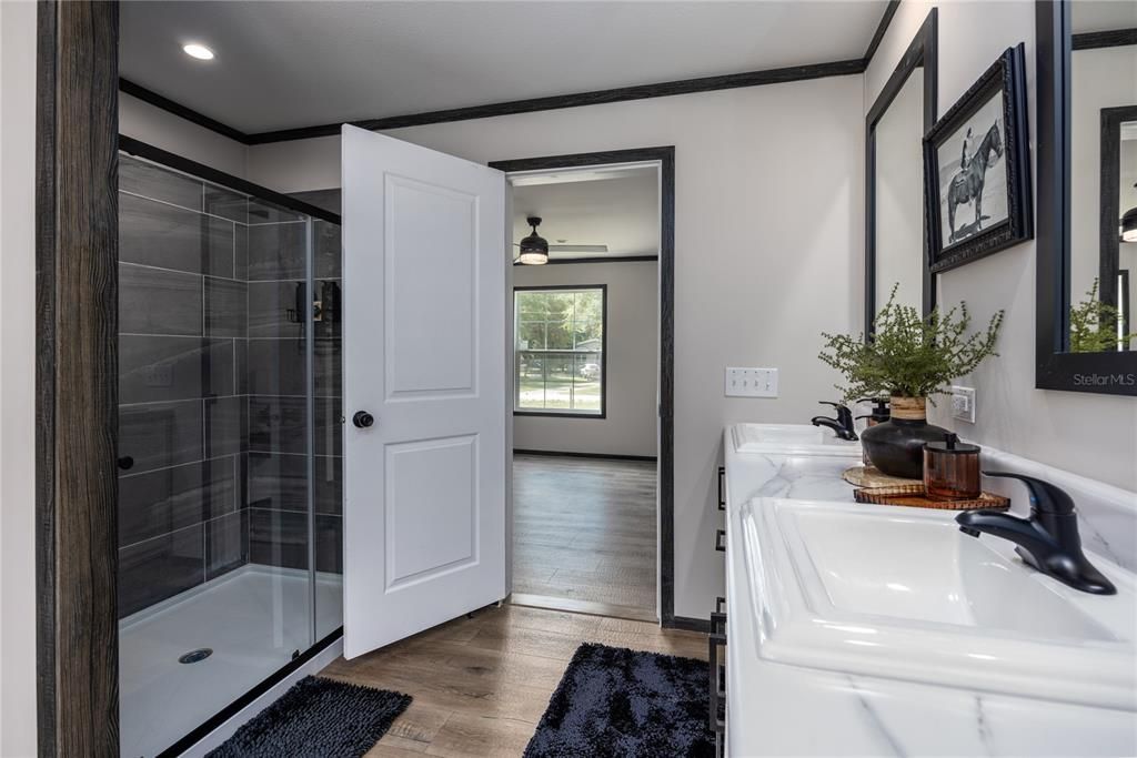 На продажу: $279,900 (3 спален, 2 ванн, 1496 Квадратных фут)