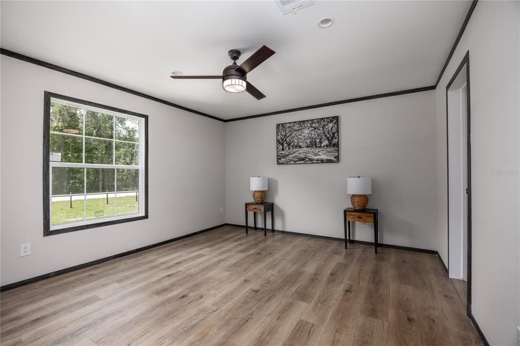 На продажу: $279,900 (3 спален, 2 ванн, 1496 Квадратных фут)