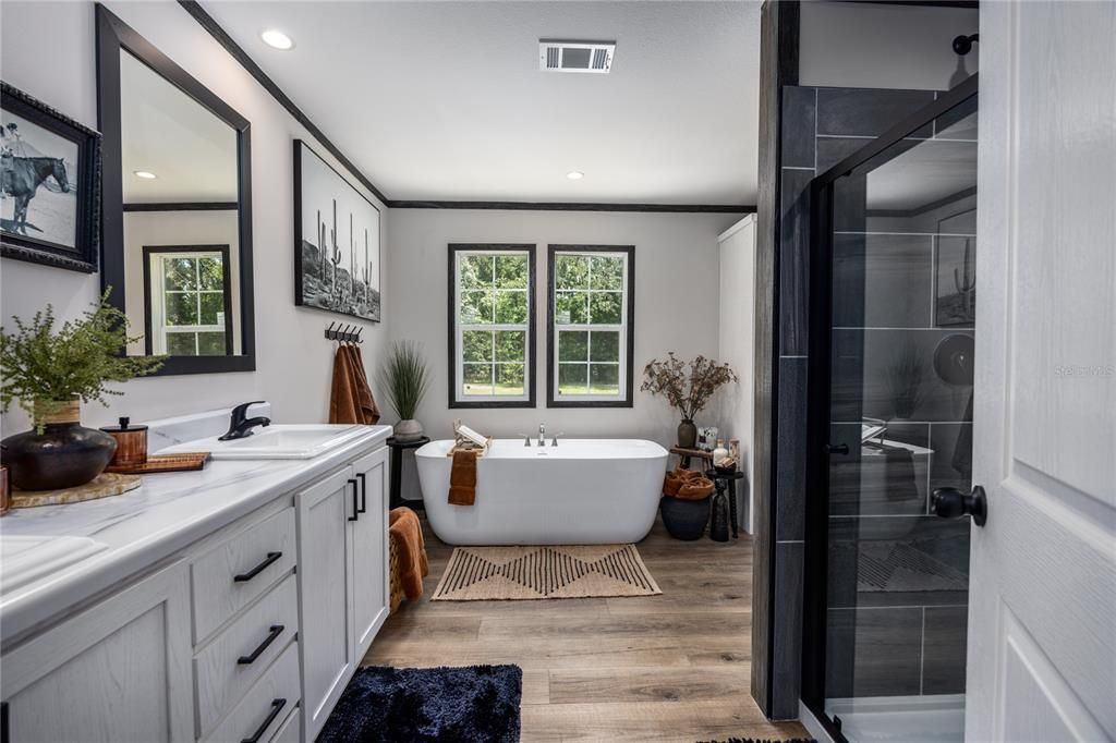 На продажу: $279,900 (3 спален, 2 ванн, 1496 Квадратных фут)