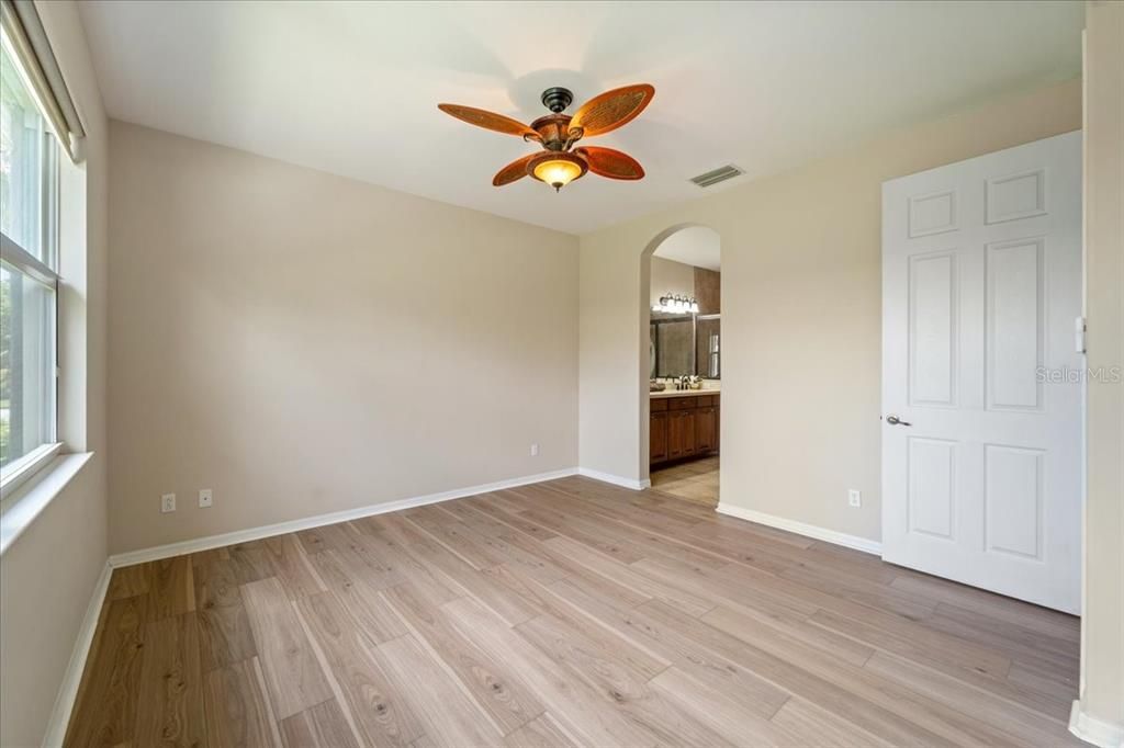 For Sale: $398,500 (3 beds, 2 baths, 1495 Square Feet)