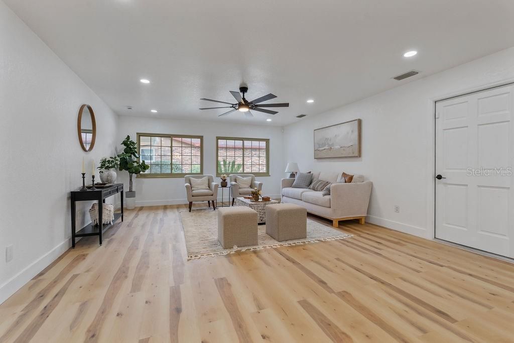 Active With Contract: $519,000 (4 beds, 2 baths, 2401 Square Feet)