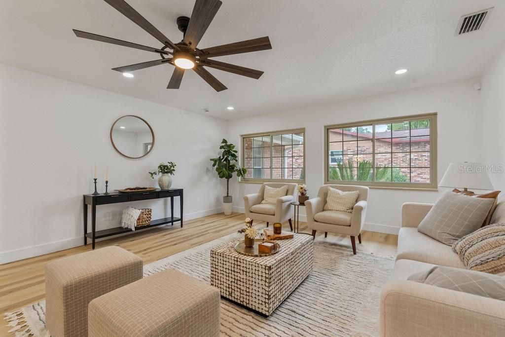 Active With Contract: $519,000 (4 beds, 2 baths, 2401 Square Feet)