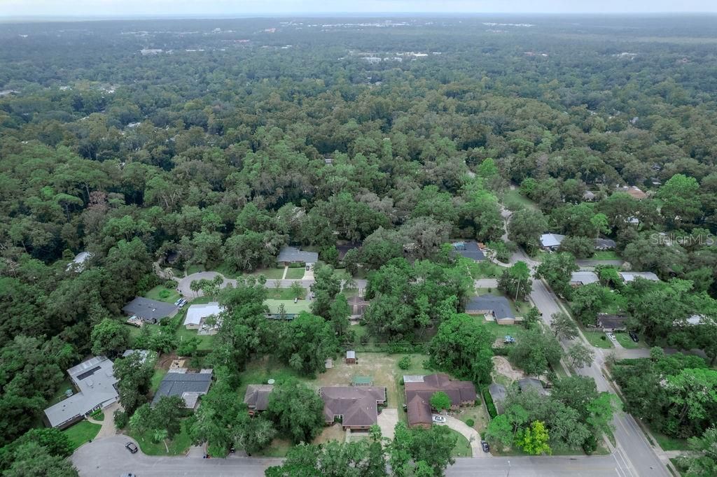 Active With Contract: $519,000 (4 beds, 2 baths, 2401 Square Feet)