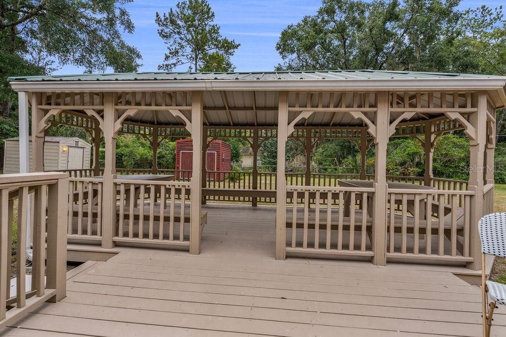 Active With Contract: $519,000 (4 beds, 2 baths, 2401 Square Feet)