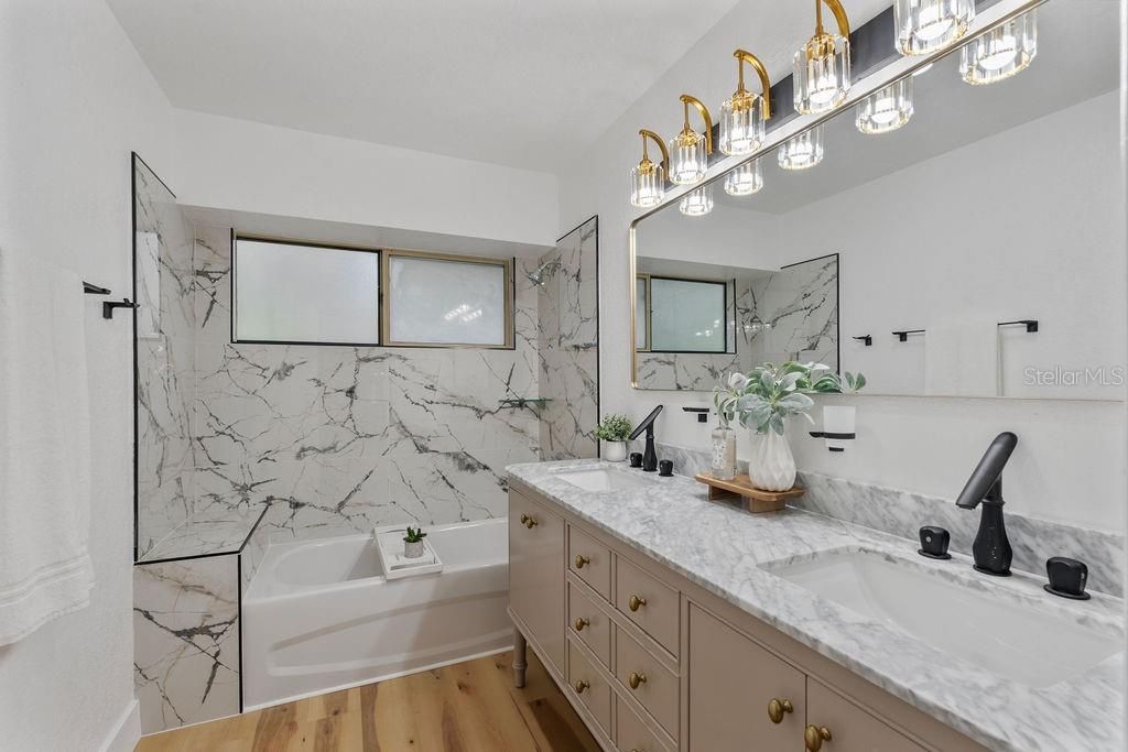 Active With Contract: $519,000 (4 beds, 2 baths, 2401 Square Feet)