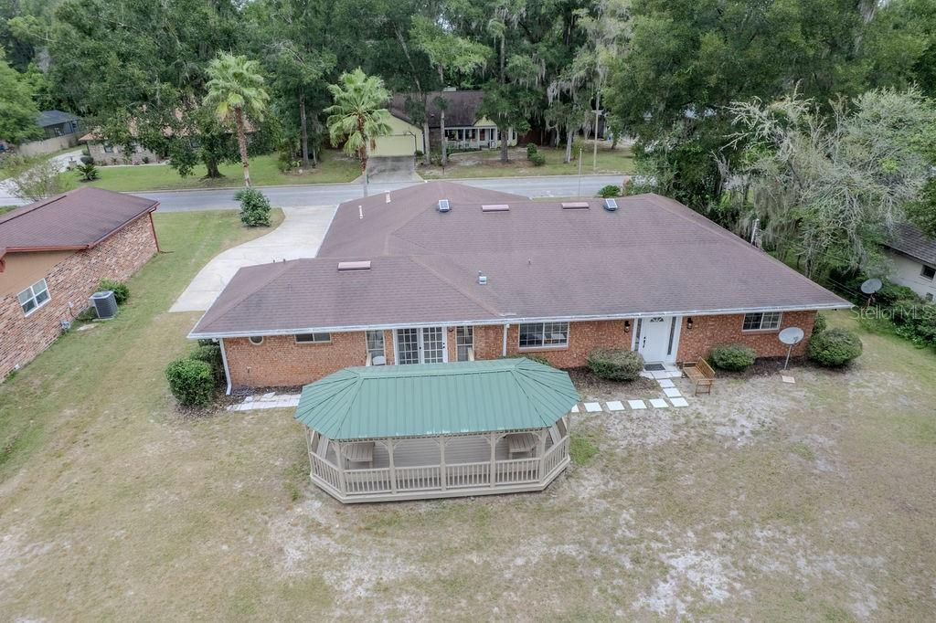 Active With Contract: $519,000 (4 beds, 2 baths, 2401 Square Feet)