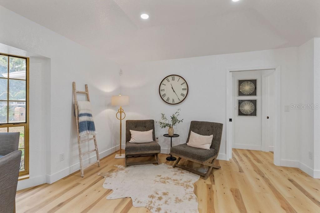 Active With Contract: $519,000 (4 beds, 2 baths, 2401 Square Feet)