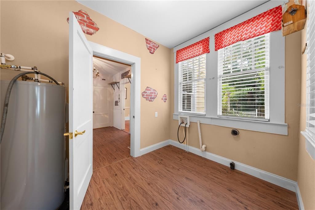 На продажу: $999,000 (4 спален, 3 ванн, 3492 Квадратных фут)