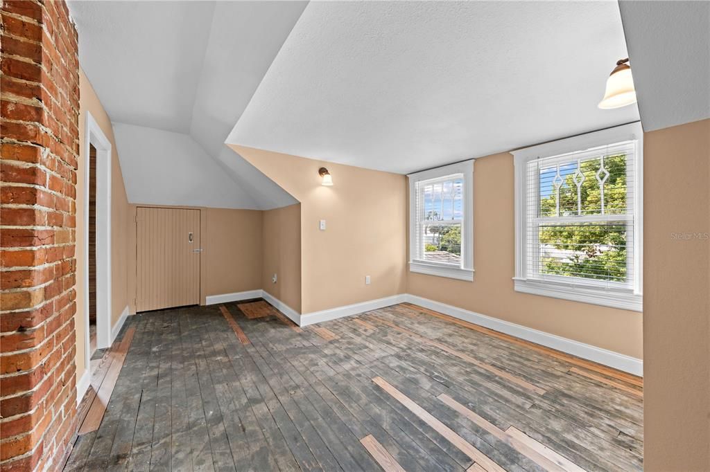 На продажу: $999,000 (4 спален, 3 ванн, 3492 Квадратных фут)