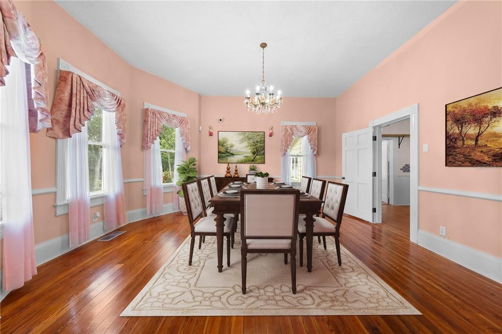 На продажу: $999,000 (4 спален, 3 ванн, 3492 Квадратных фут)